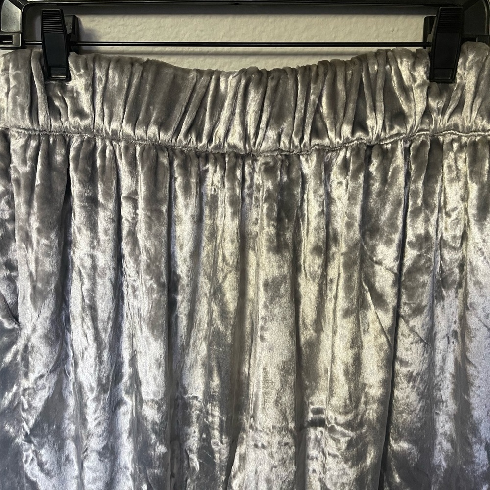 Maeve by Anthropologie velvet wide leg pant silver gray size S - Picture 8 of 8